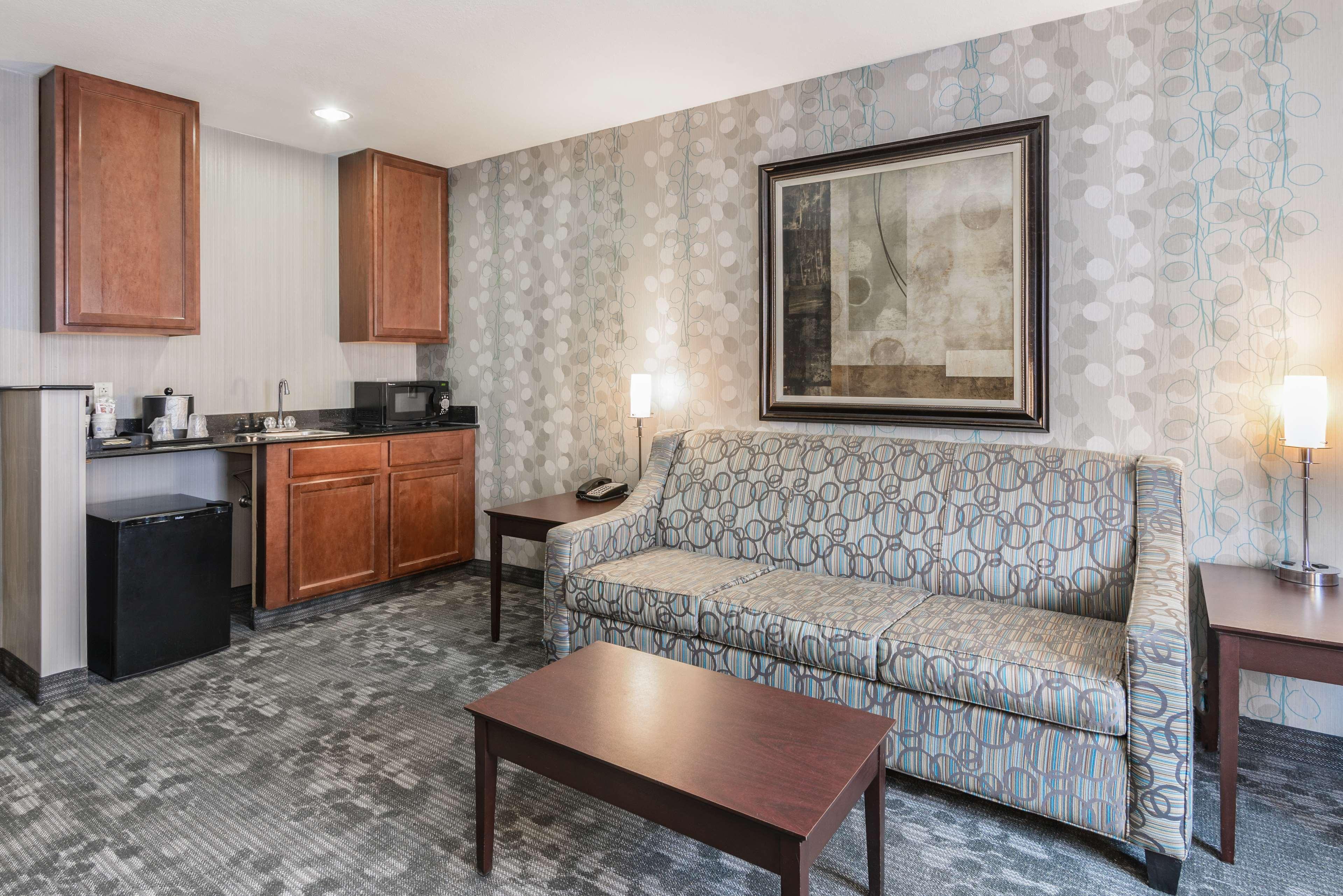 Best Western Concord Inn&Suites Extérieur photo