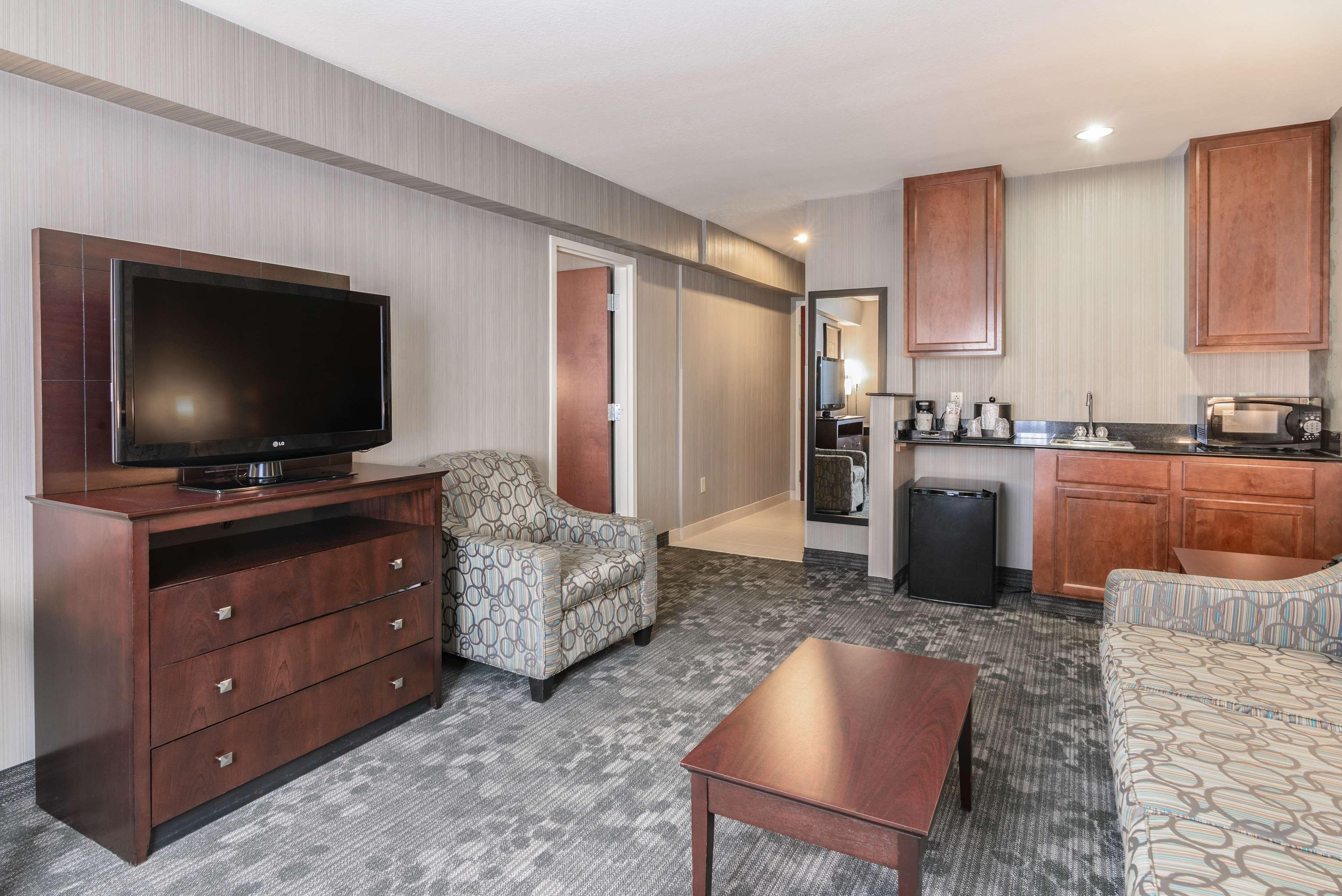 Best Western Concord Inn&Suites Extérieur photo